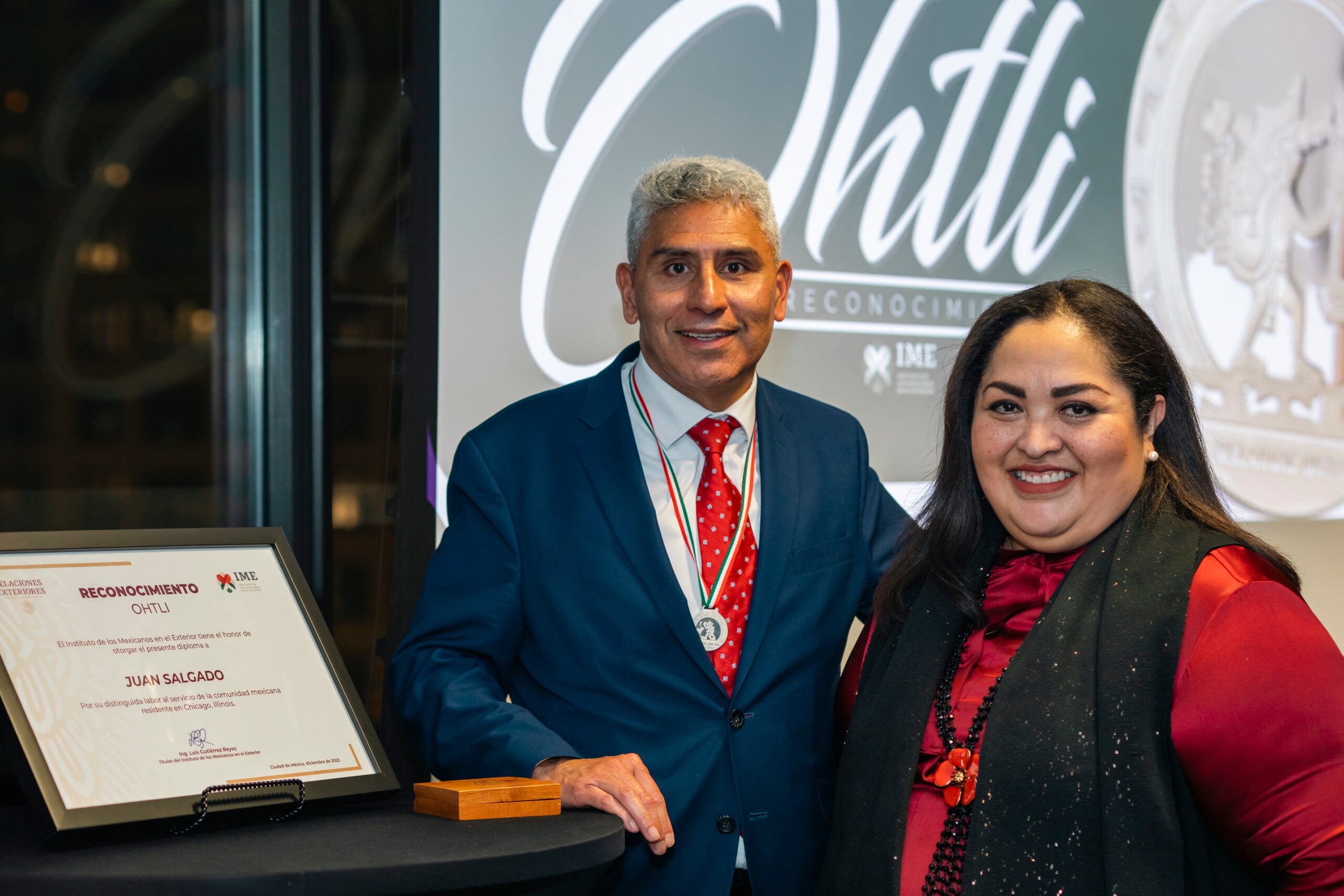 Ambassador Reyna Torres Mendivil presents Ohtli award to Chancellor Salgado