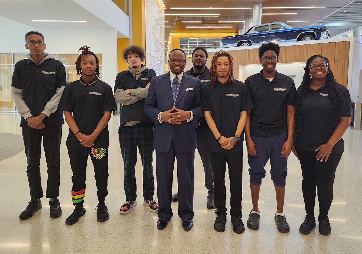 Austin Weekly News Reports: Malcolm X College pays for 13 students’ travel to Kenya